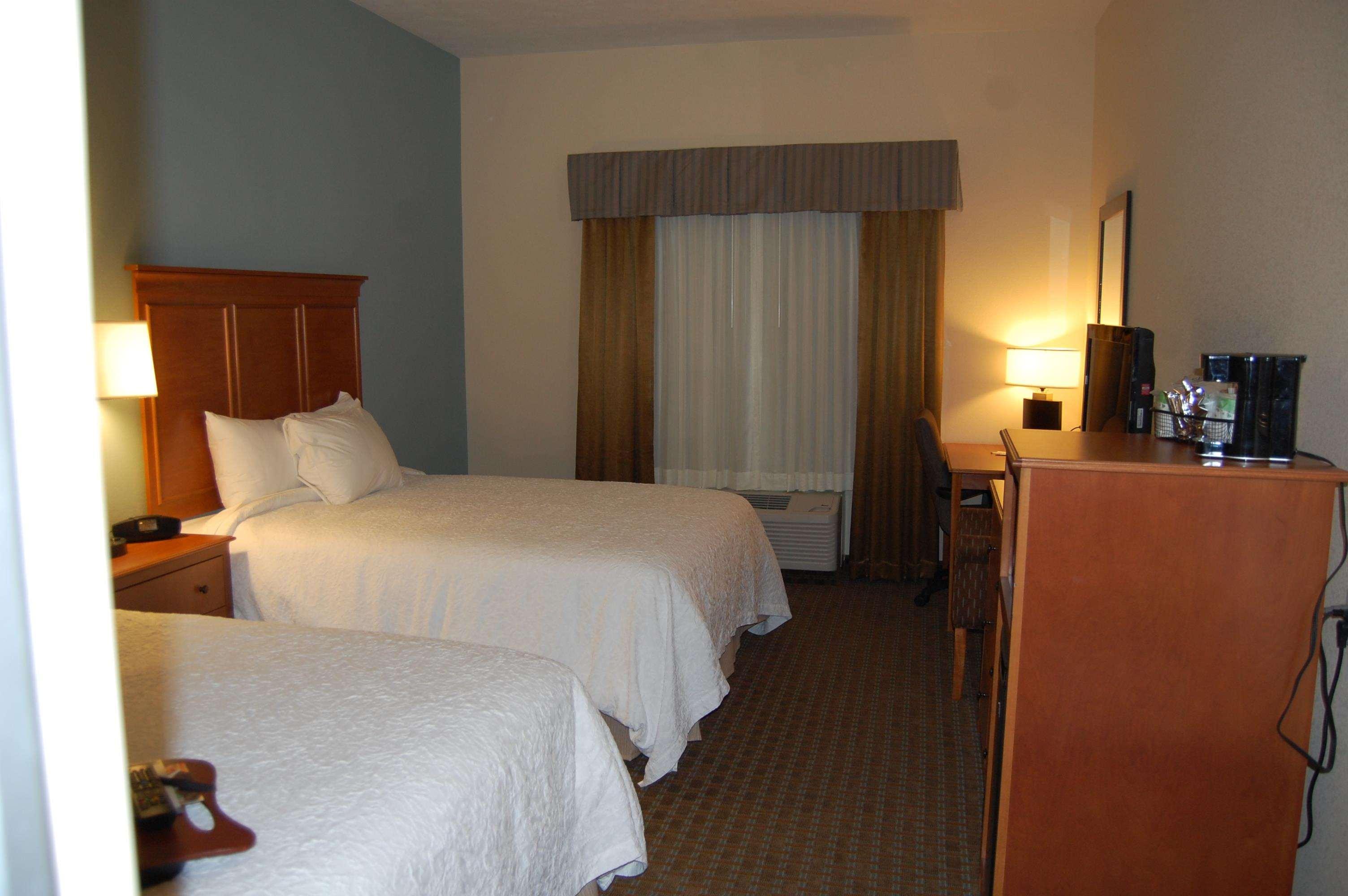 Hampton Inn Sidney Eksteriør bilde