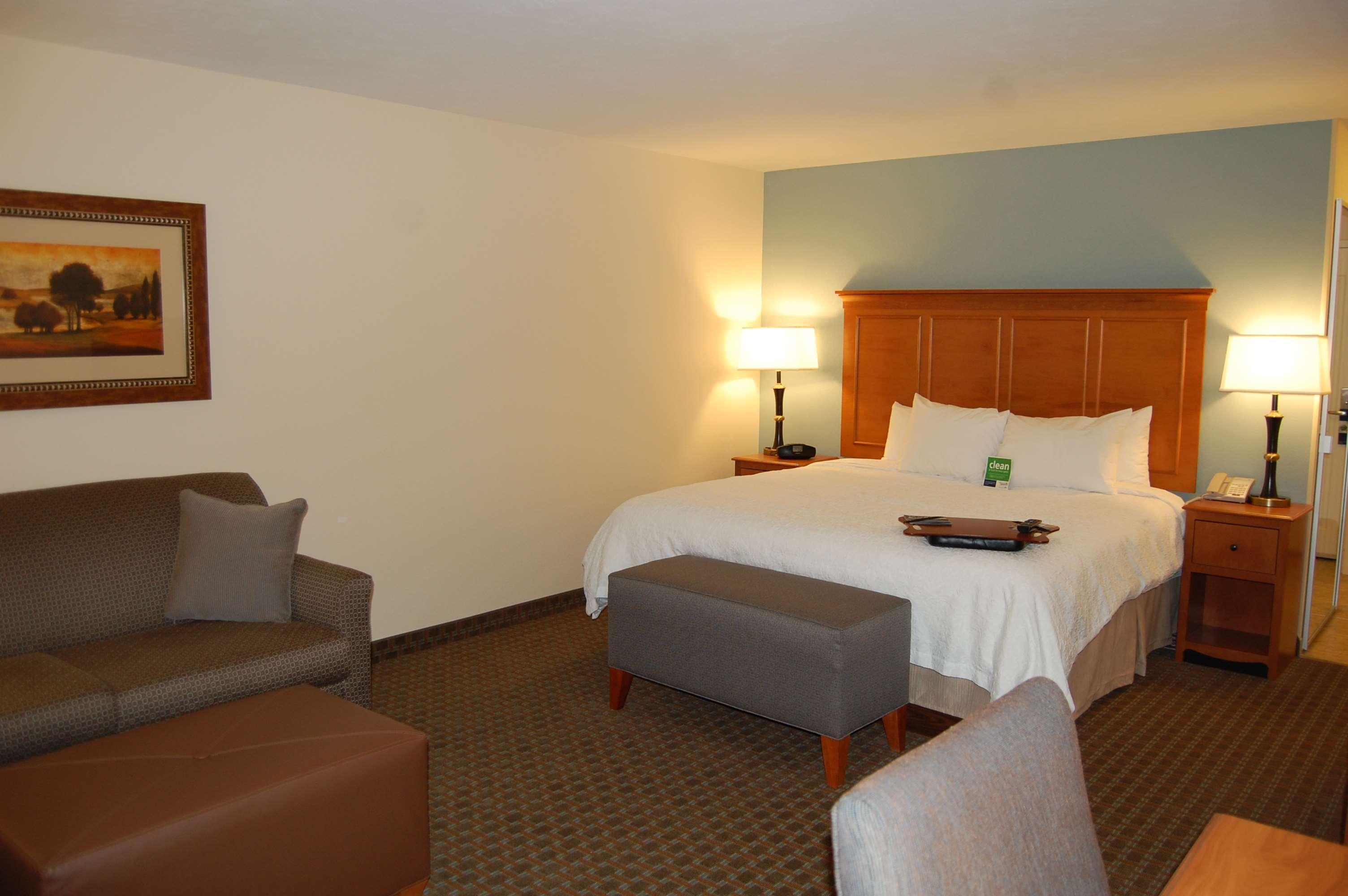 Hampton Inn Sidney Eksteriør bilde