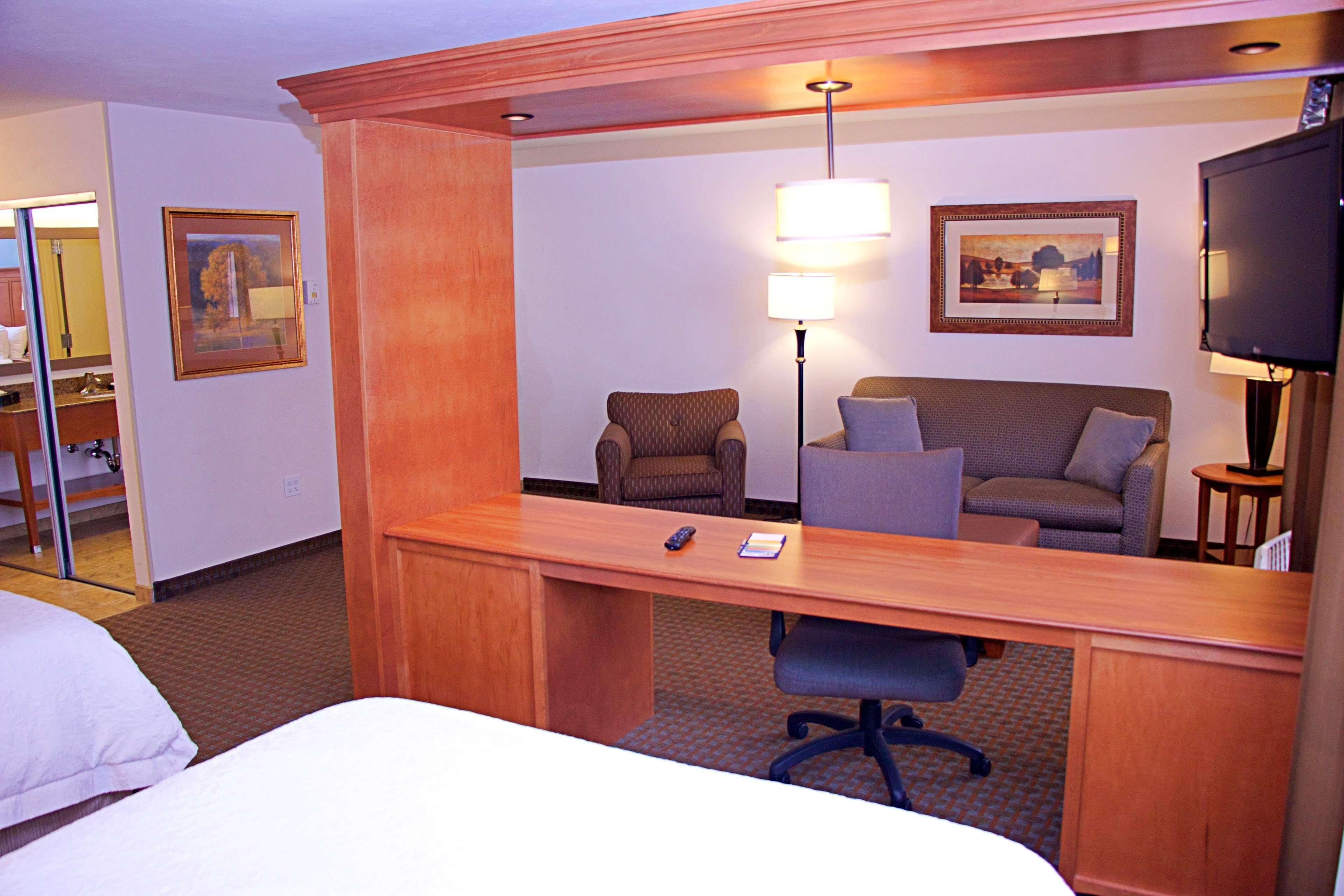 Hampton Inn Sidney Eksteriør bilde